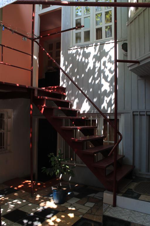 Hostel Old City Sololaki Tbilisi Bagian luar foto