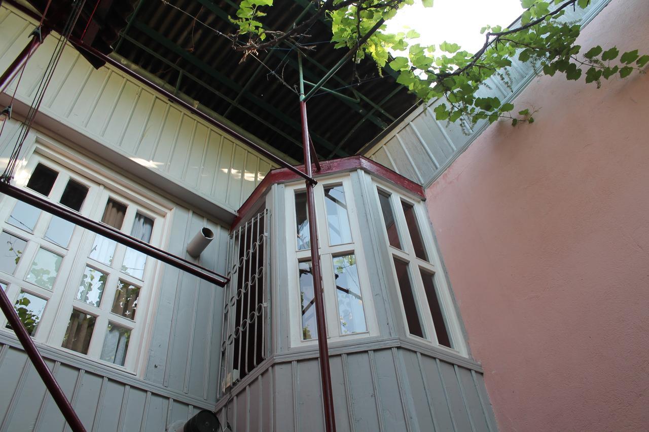 Hostel Old City Sololaki Tbilisi Bagian luar foto